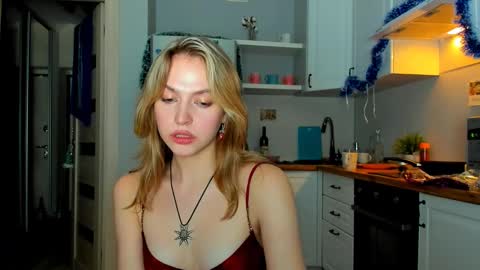 Veronica online show from January 2, 7:29 pm
