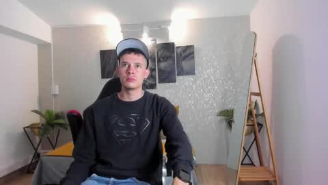 Snapshot of nils_saint chatting on September 13, 2:33 am Nils online show from September 13, 2:33 am