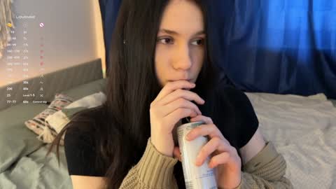 Snapshot of nimfaheart chatting on December 28, 11:09 am Jennet online show from December 28, 11:09 am