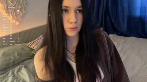 Snapshot of nimfaheart chatting on December 29, 10:45 am Jennet online show from December 29, 10:45 am