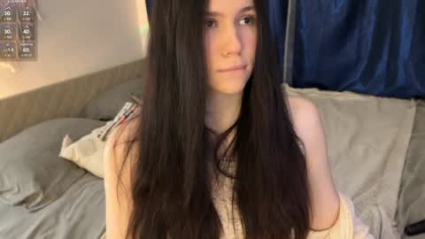 Snapshot of nimfaheart chatting on February 5, 5:31 pm Jennet online show from February 5, 5:31 pm