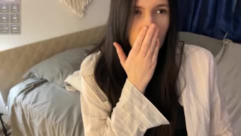 Snapshot of nimfaheart chatting on February 9, 2:07 pm Jennet online show from February 9, 2:07 pm