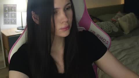 Snapshot of nimfaheart chatting on February 20, 4:46 pm Jennet online show from February 20, 4:46 pm