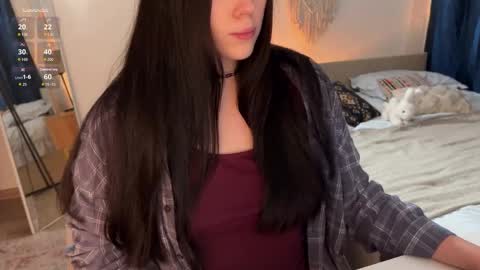 Snapshot of nimfaheart chatting on September 24, 3:37 pm Jennet online show from September 24, 3:37 pm