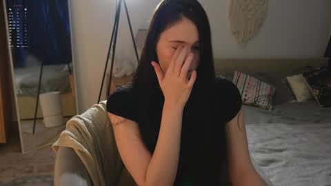 Snapshot of nimfaheart chatting on November 21, 5:22 pm Jennet online show from November 21, 5:22 pm