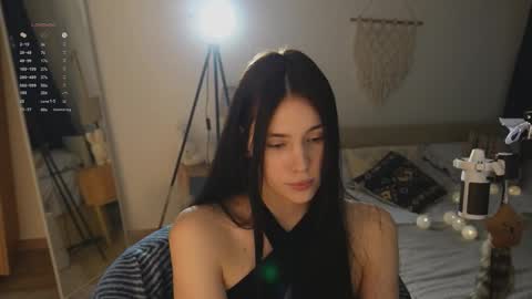 Snapshot of nimfaheart chatting on February 12, 7:09 pm Jennet online show from February 12, 7:09 pm