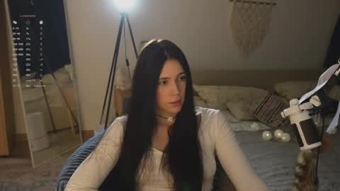 Snapshot of nimfaheart chatting on February 19, 5:20 pm Jennet online show from February 19, 5:20 pm