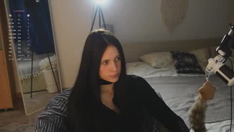 Snapshot of nimfaheart chatting on March 10, 6:24 pm Jennet online show from March 10, 6:24 pm