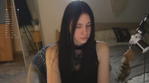 Snapshot of nimfaheart chatting on March 12, 6:58 pm Jennet online show from March 12, 6:58 pm