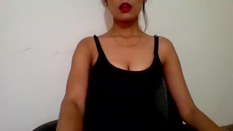 nimrita001 online show from June 24, 6:45 am