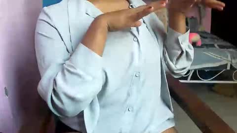 Nimarit Kaur online show from November 7, 6:57 am