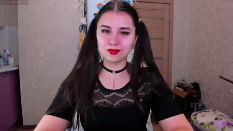 Nina online show from September 19, 4:18 pm