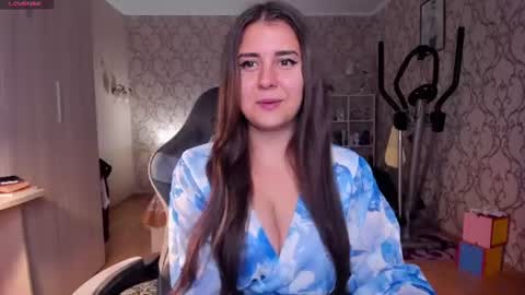 Nina online show from June 26, 7:18 pm