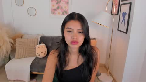 Snapshot of nina_agdal chatting on February 19, 6:32 pm NINA online show from February 19, 6:32 pm