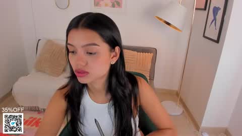 Snapshot of nina_agdal chatting on March 6, 6:37 pm NINA online show from March 6, 6:37 pm