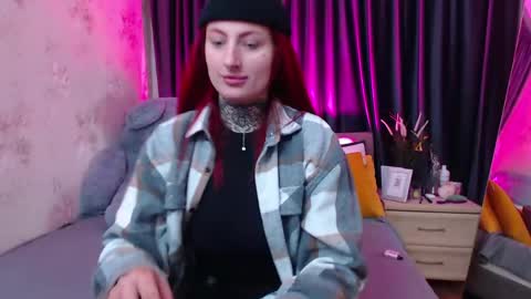Snapshot of nina_b1um chatting on April 25, 5:21 am Nina online show from April 25, 5:21 am