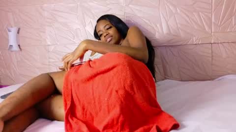 nina_bae_ online show from July 4, 8:15 pm