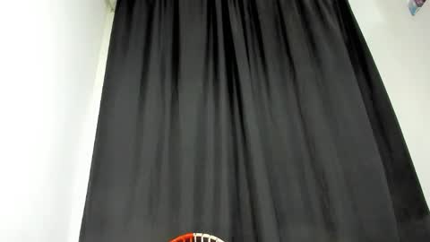 Snapshot of nina_belluci chatting on April 9, 2:55 pm Lilly online show from April 9, 2:55 pm