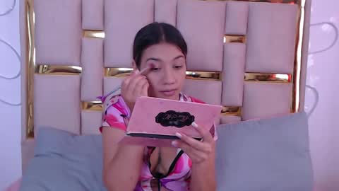 Nina Carther online show from October 4, 11:30 am