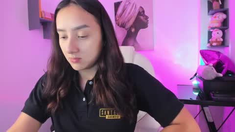 nina_collinns online show from September 11, 11:43 am