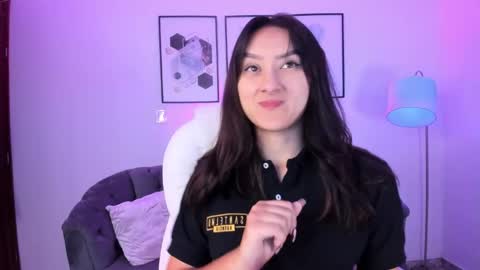 nina_collinns online show from September 13, 11:54 am