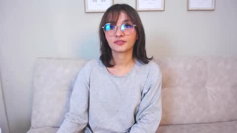Snapshot of nina_cutes_ chatting on October 22, 4:13 am Nina online show from October 22, 4:13 am