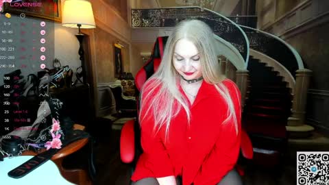 Nina online show from April 7, 12:27 pm