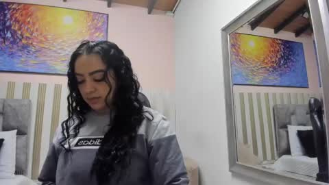 nina_glow_ online show from April 22, 11:12 am