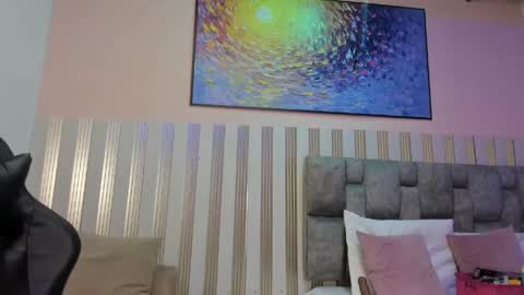 nina_glow_ online show from May 15, 11:17 am