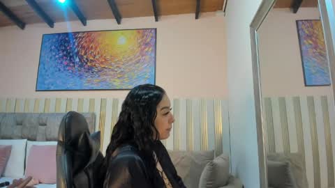 nina_glow_ online show from May 29, 11:08 am