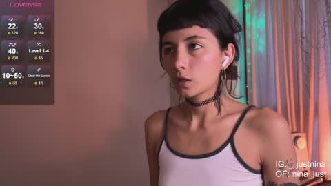 Snapshot of nina_just chatting on December 3, 9:56 pm Nina.  online show from December 3, 9:56 pm