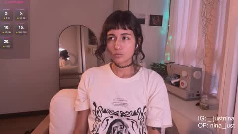 Snapshot of nina_just chatting on January 21, 9:46 pm Nina.  online show from January 21, 9:46 pm