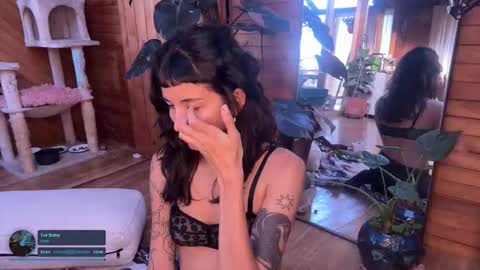 Snapshot of nina_just chatting on November 1, 9:39 pm Nina.  online show from November 1, 9:39 pm