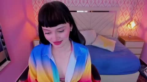 Snapshot of nina_lish chatting on October 21, 5:30 am N I N A online show from October 21, 5:30 am
