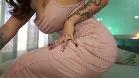 Angie online show from December 11, 5:15 pm