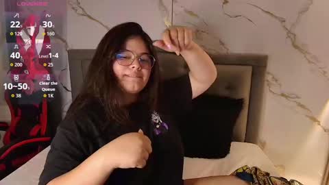 Snapshot of nina_rouge7 chatting on October 5, 9:29 am N I N A online show from October 5, 9:29 am