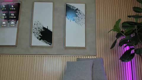 NINA online show from November 18, 12:31 pm