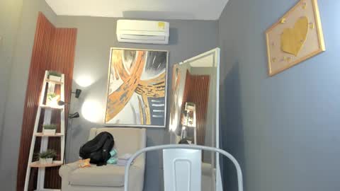 Nina online show from February 10, 11:47 am