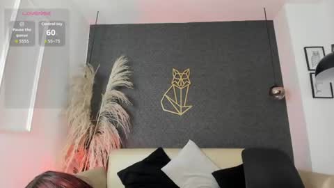 nina_voss online show from June 11, 2:53 am