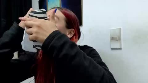 Ninaa fox online show from December 27, 4:10 pm