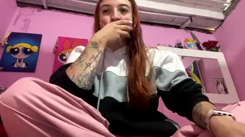 Ninaa fox online show from November 6, 6:42 pm