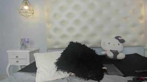Nina  online show from June 26, 12:20 pm