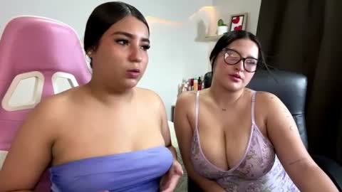 Nina online show from June 13, 9:35 pm