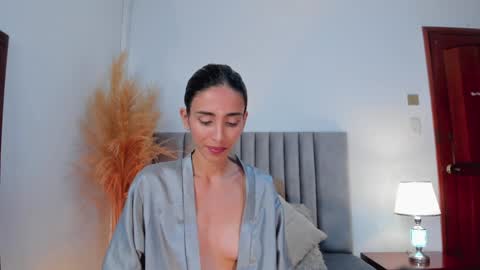 Snapshot of ninacavallli chatting on December 27, 9:00 pm Nina online show from December 27, 9:00 pm