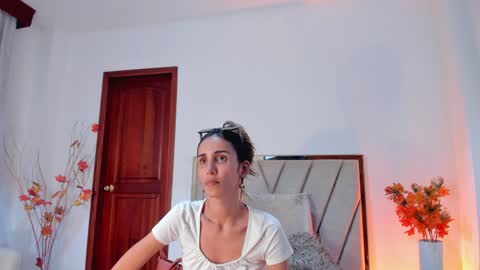 Snapshot of ninacavallli chatting on January 15, 6:19 pm Nina online show from January 15, 6:19 pm