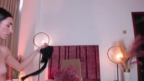 Snapshot of ninacavallli chatting on March 1, 6:11 pm Nina online show from March 1, 6:11 pm