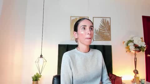 Snapshot of ninacavallli chatting on March 3, 6:22 pm Nina online show from March 3, 6:22 pm