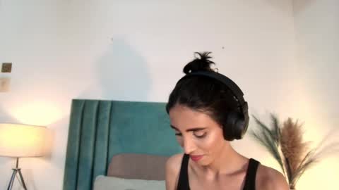 Snapshot of ninacavallli chatting on September 23, 6:33 pm Nina online show from September 23, 6:33 pm