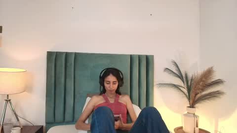 Snapshot of ninacavallli chatting on October 1, 6:36 pm Nina online show from October 1, 6:36 pm