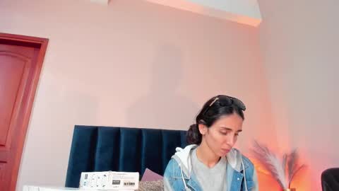 Snapshot of ninacavallli chatting on October 21, 6:19 pm Nina online show from October 21, 6:19 pm